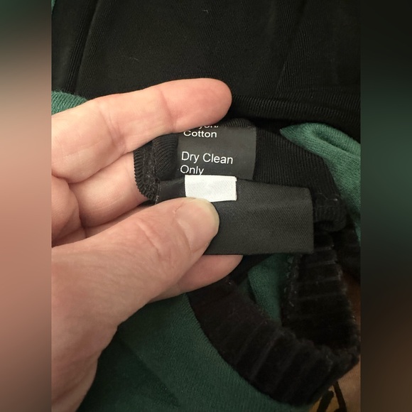 AHNI Wearable Art Graphic Velvet Sleeve Top - Picture 8 of 9